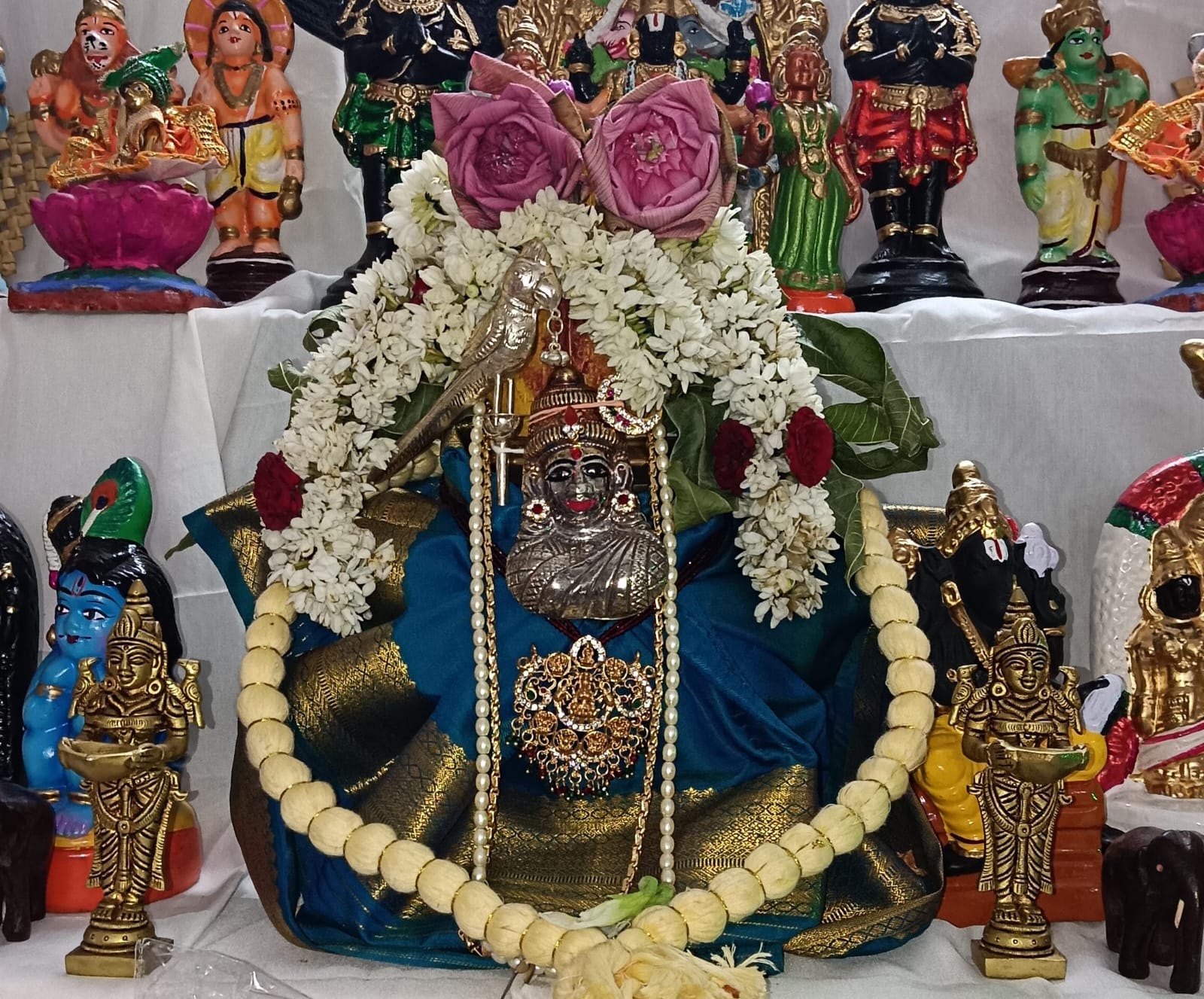 முரளிகிருஷ்ணன்
குளித்தலை கொலு, கரூர்
