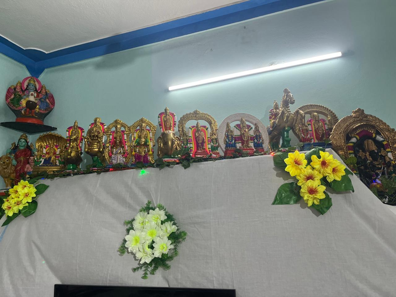 Kumar .S
182b kamakoti Nagar 2nd Main Road, pallikaranai, Chennai 600100
Contact No:  9941135210 
9941253999 கொலு, Chennai