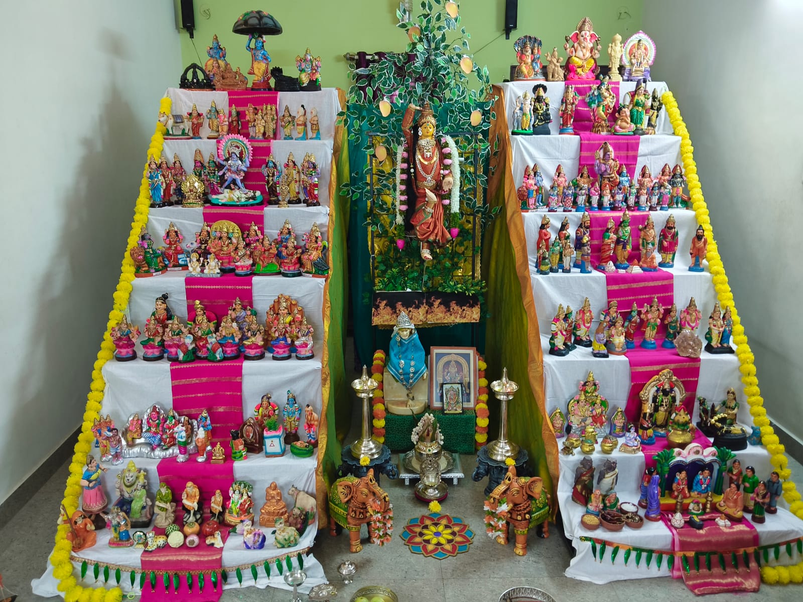 மதி தினேஷ் - 3DM கொலு, Kacheepuram