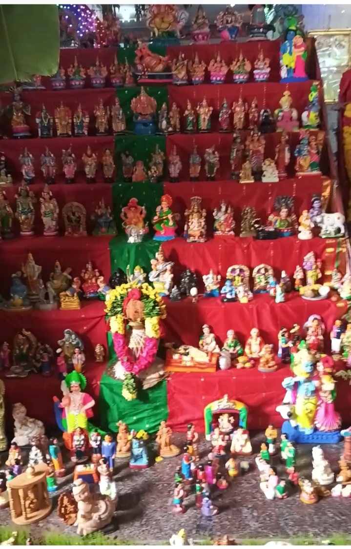 இலட்சுமி கொலு, திருவள்ளூர்