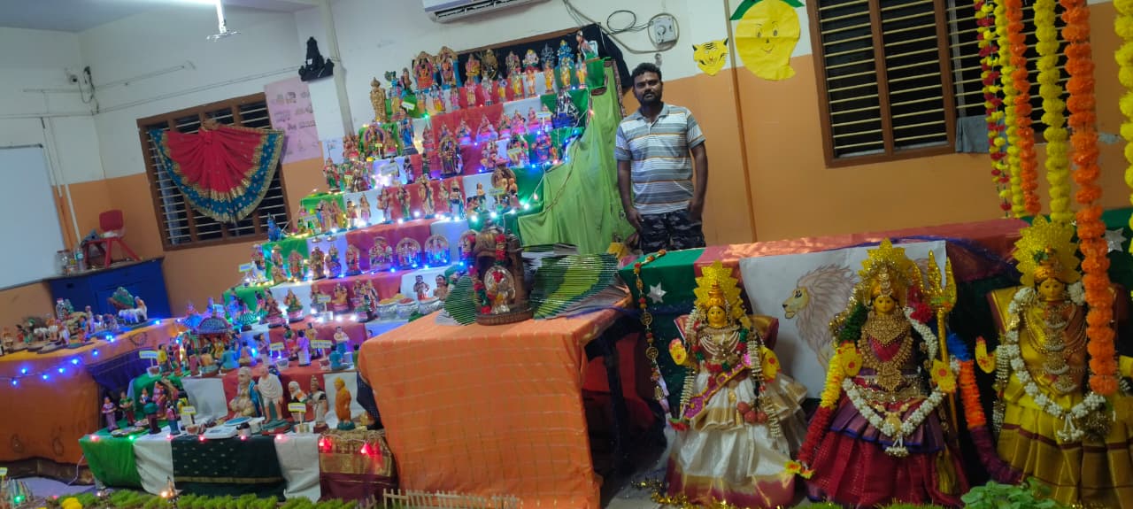 VENNILAVAN கொலு, கடலூர் / Cuddalor