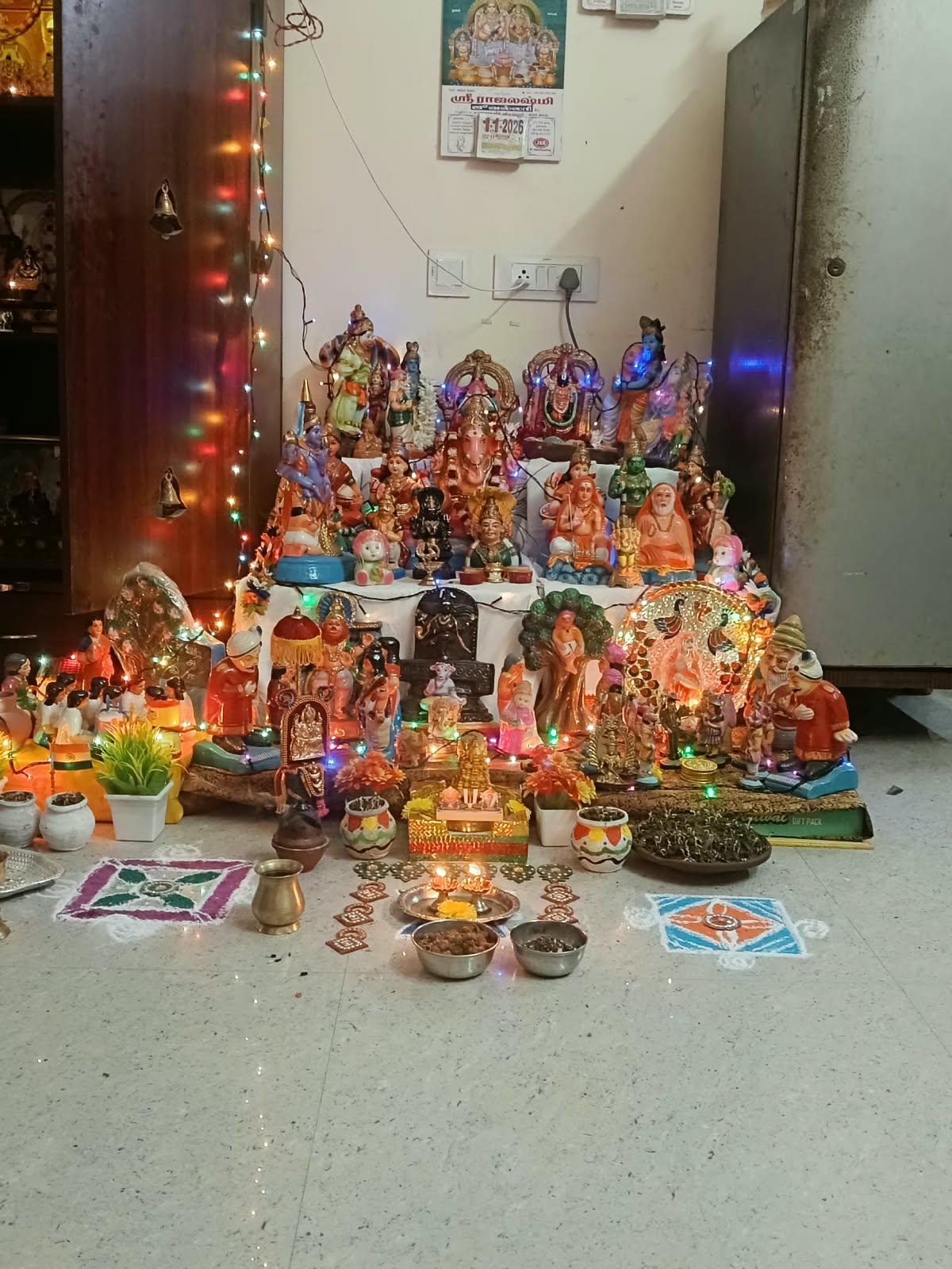 Sathya.s.  Thangam gas backside Villupuram கொலு, Villupuram