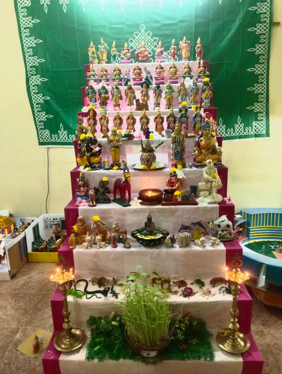 Maruthavani Rajeshkanna இல்லத்துக் கொலு, Ranipet - பாரம்பரிய கொலு ...
