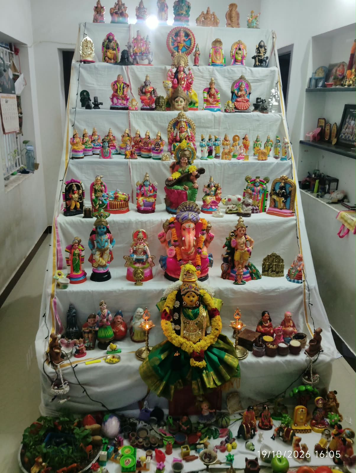 சக்திச்செல்வி கொலு, கோவை