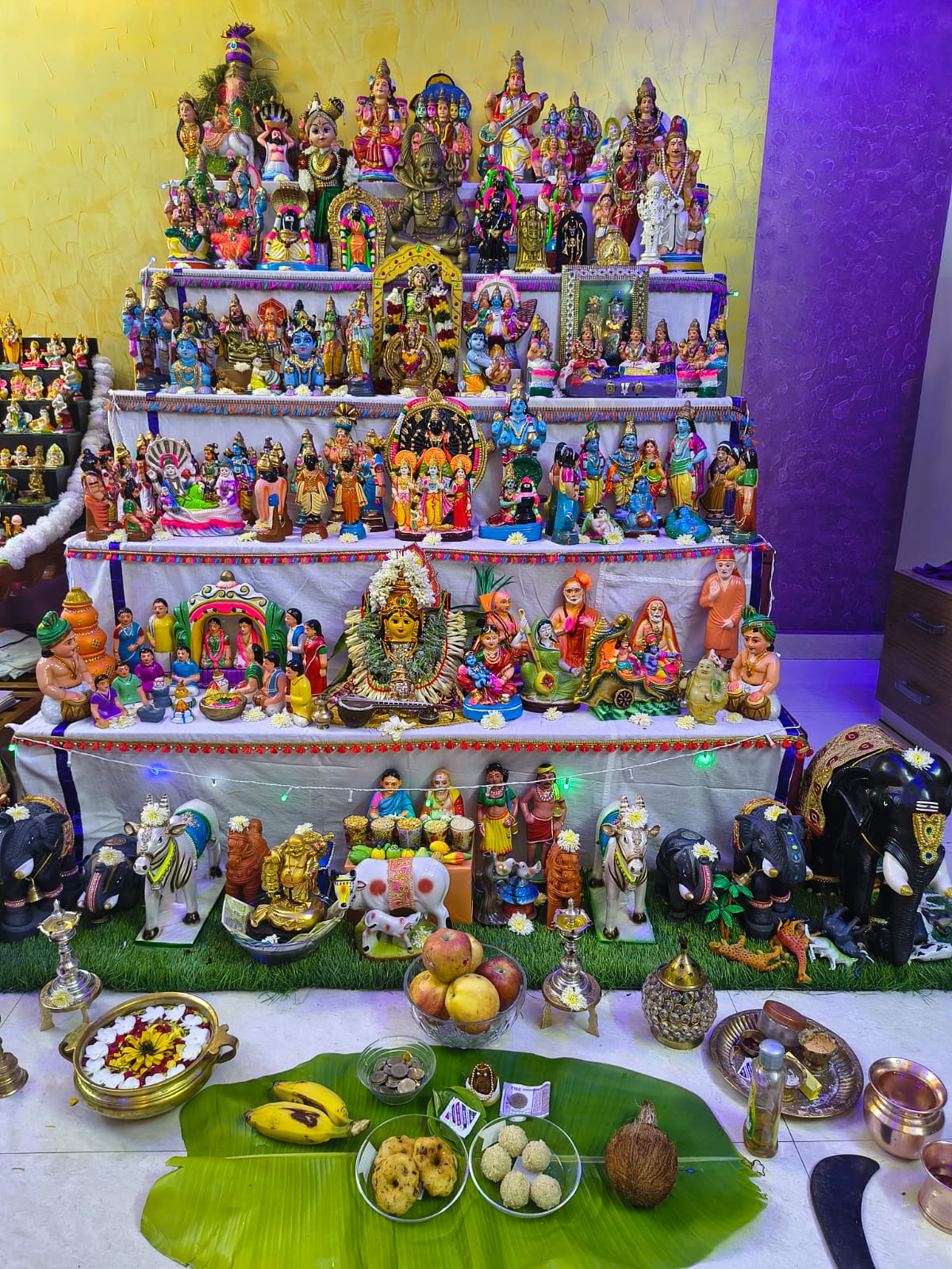 Saradha Devi Saroja
Kottathalaivasal
Srivilliputhur இல்லத்துக் கொலு, Virudhunagar District - படம் 16