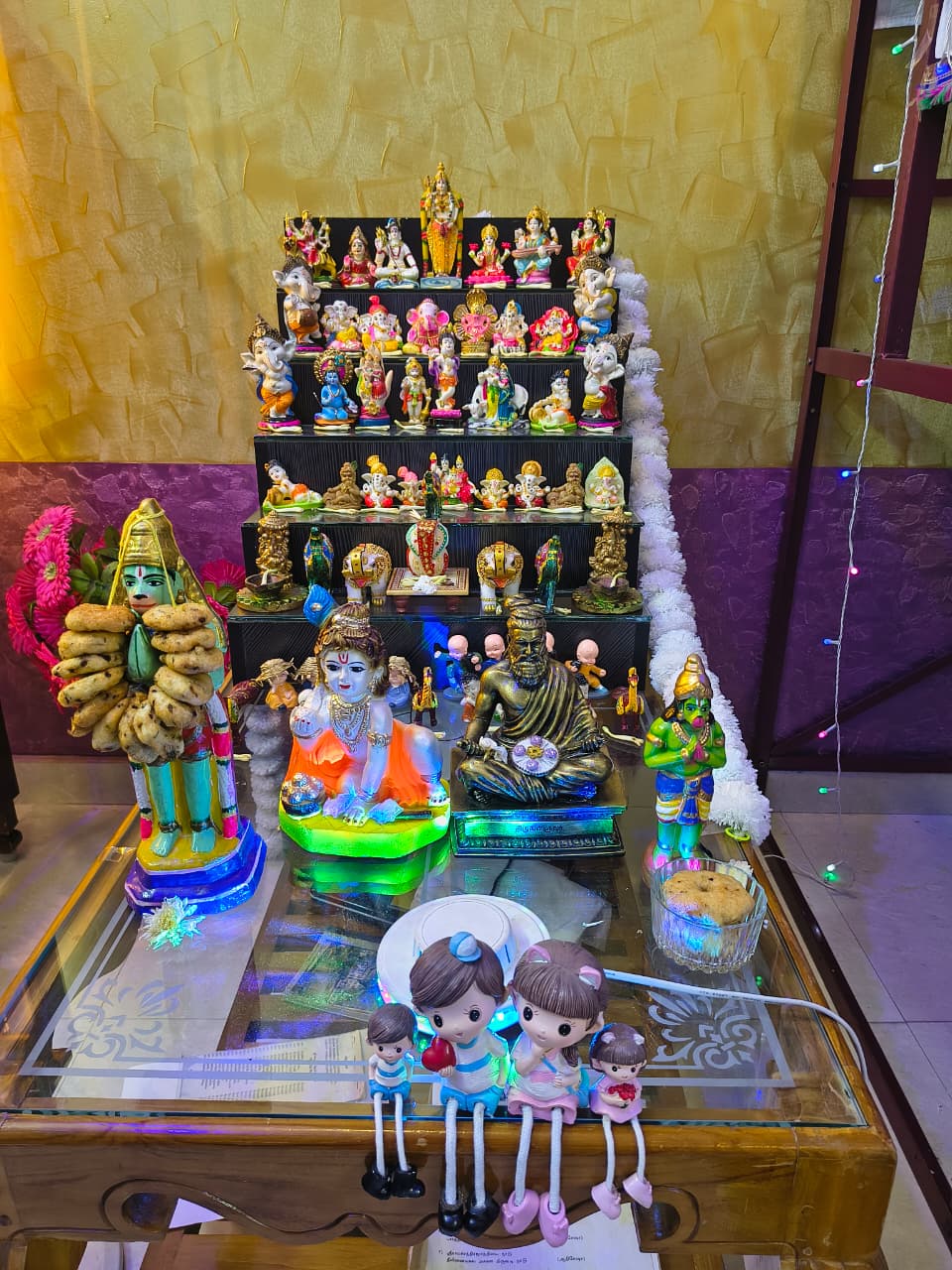Saradha Devi Saroja
Kottathalaivasal
Srivilliputhur இல்லத்துக் கொலு, Virudhunagar District - படம் 18