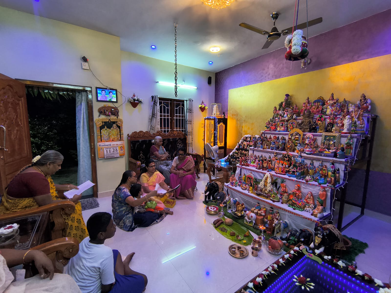 Saradha Devi Saroja
Kottathalaivasal
Srivilliputhur இல்லத்துக் கொலு, Virudhunagar District - படம் 5