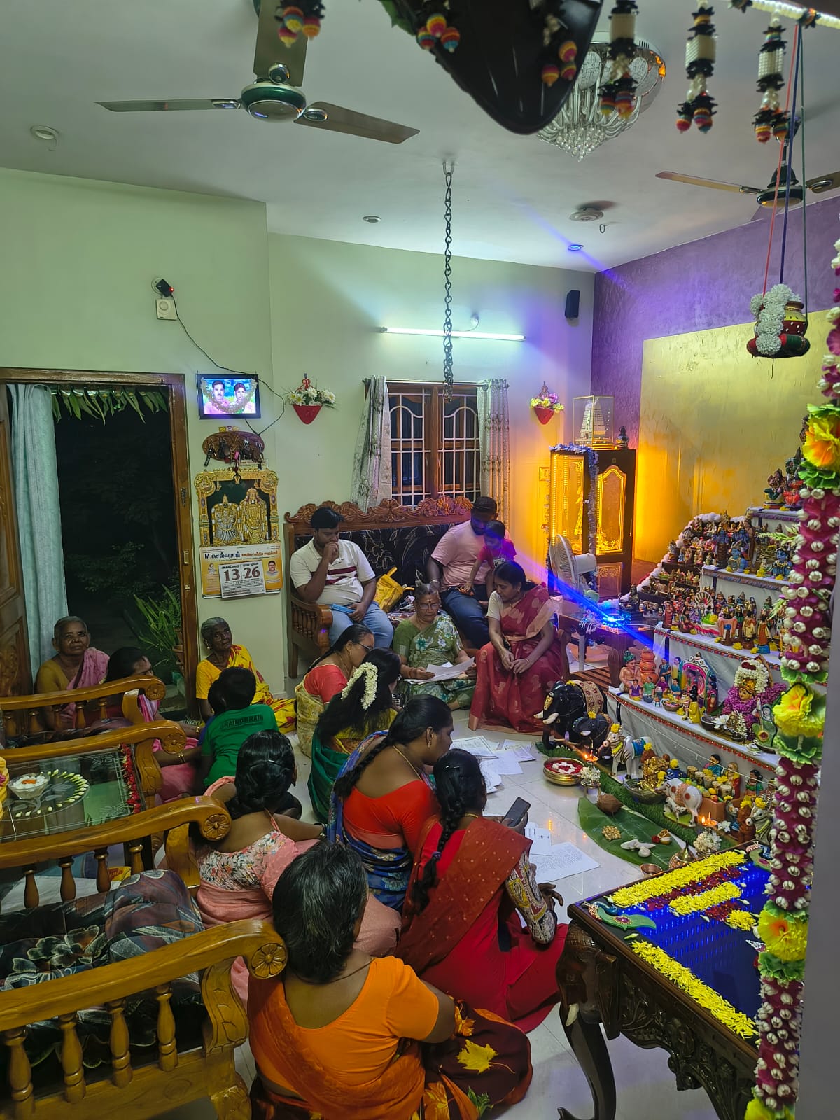 Saradha Devi Saroja
Kottathalaivasal
Srivilliputhur இல்லத்துக் கொலு, Virudhunagar District - படம் 10