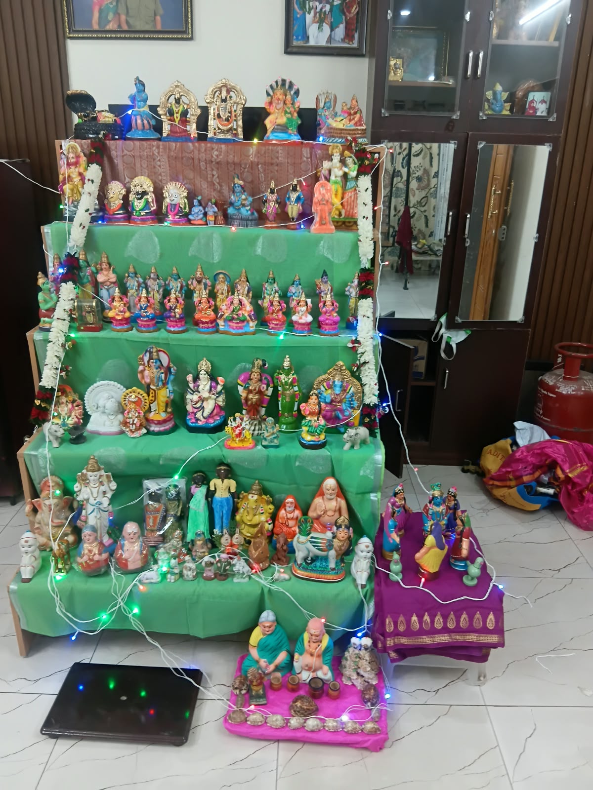 Srinivasan கொலு, மதுரை