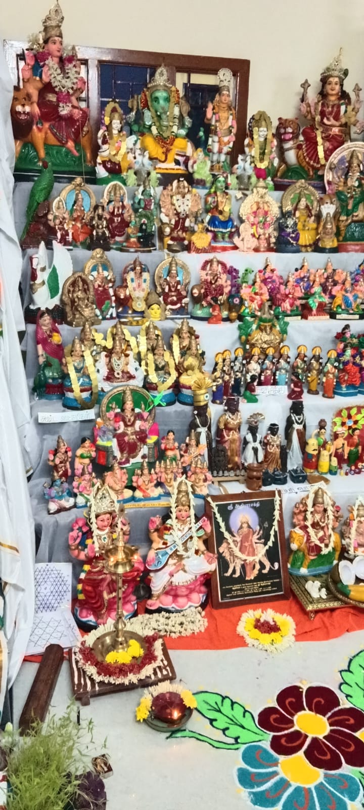 திரு. கா வ பழனியப்பன் அழகம்மை 14 மாணிக்கம் நகர் புதுக்கோட்டை கொலு, புதுக்கோட்டை மாவட்டம்