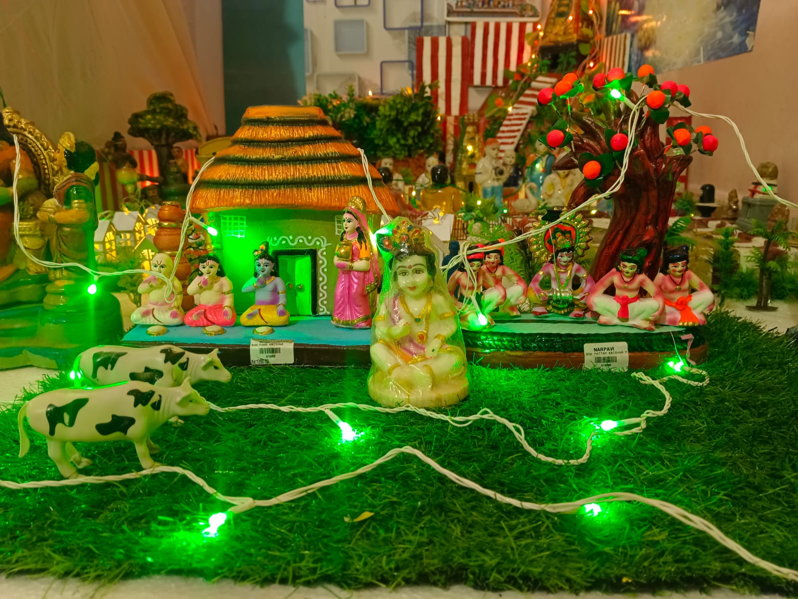 Neve இல்லத்துக் கொலு, Chennai/சென்னை - படம் 5