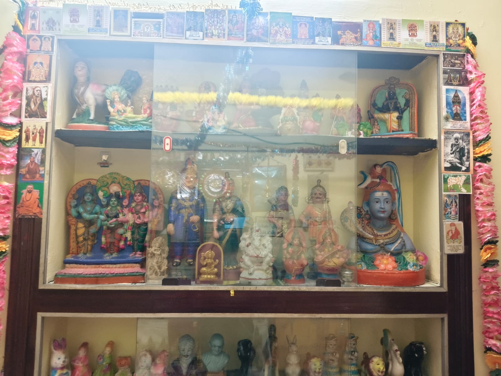 Natarajan கொலு, சென்னை திரிபுரசுந்தரி சிறிய இடம் கொலு