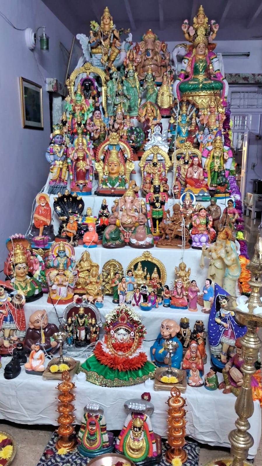 Mrs V J GOWRI
35/60 Sabapathy St
Perambur chennai-11
Mobile 9094236481. கொலு, Chennai Dist