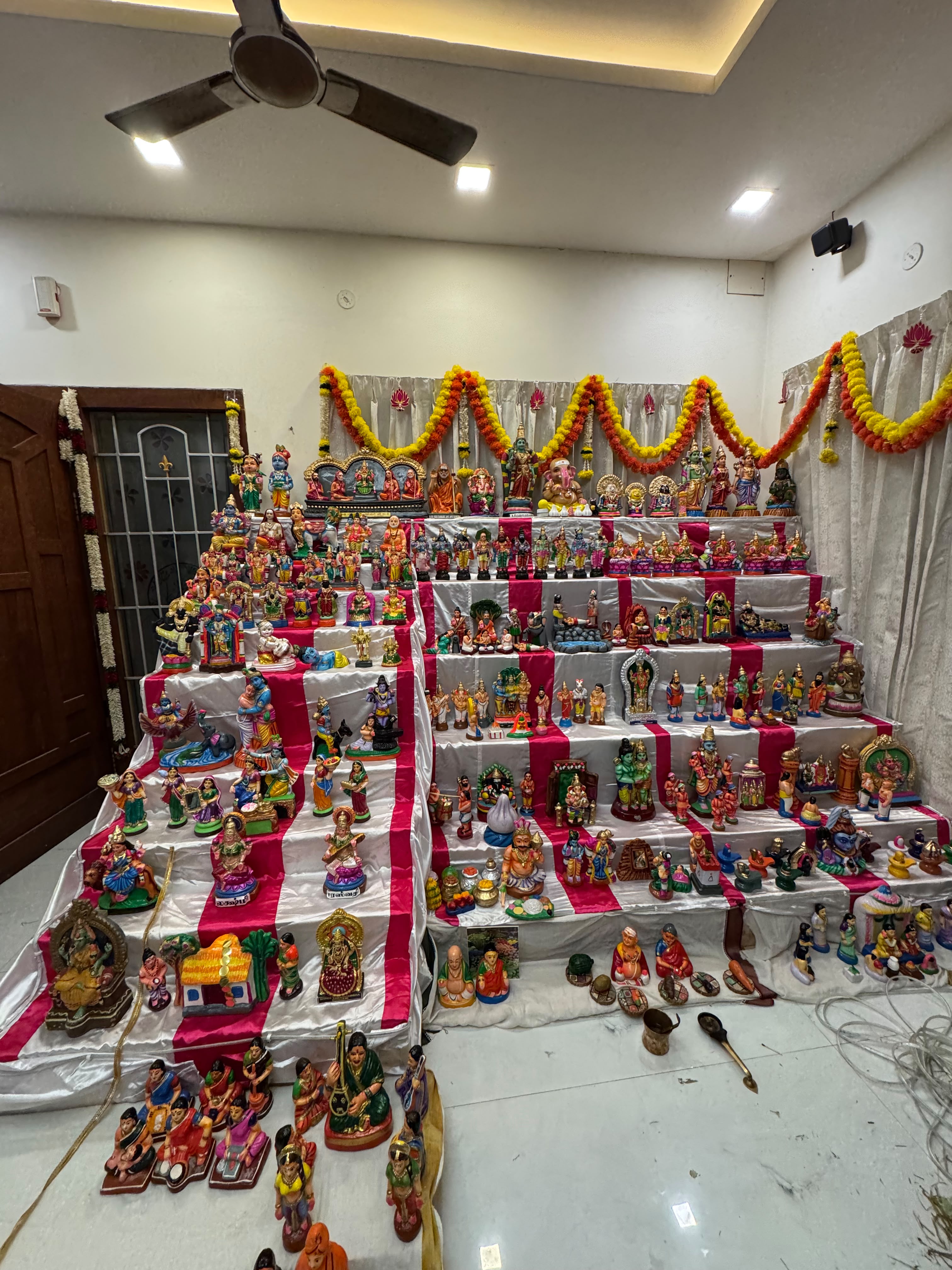 Akshaya & Sai Prashanth 
Address: No 21, Rajam avenue, near manickam mahal, Ellis nagar, Madurai. 
Contact: 7708864815 இல்லத்துக் கொலு, மதுரை - படம் 6