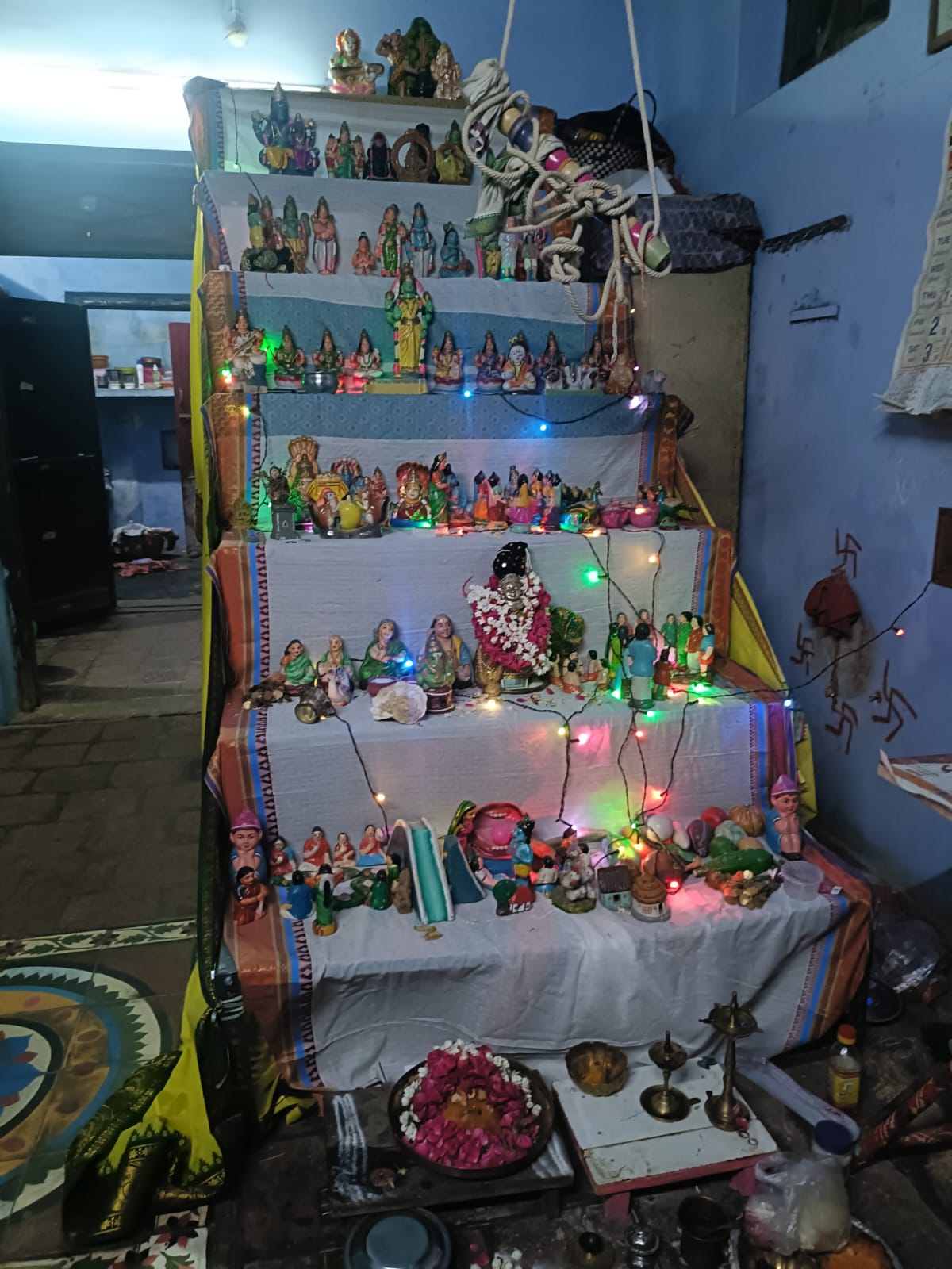 vijiyogu875 கொலு, Virudhunagar district