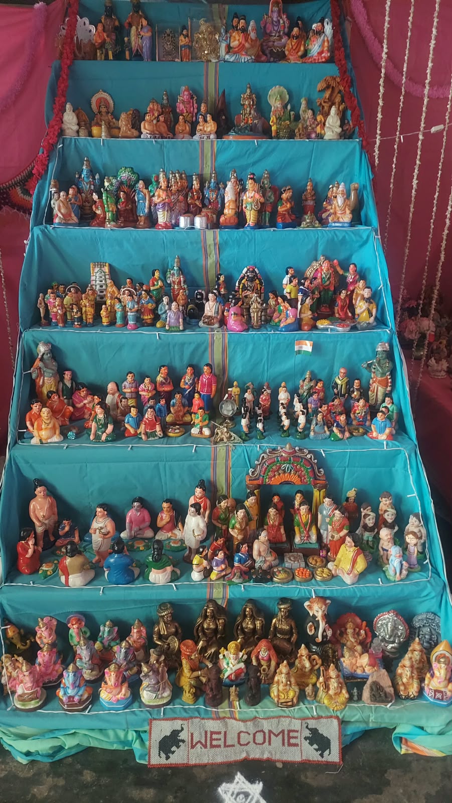 Lalithambal கொலு, Karur