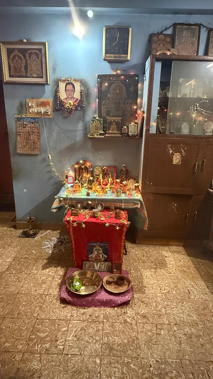 D.Narayanan
343.Park Street,
Ramakrishna Nagar.
Opp to EB Office.
Chennai-600087.
Cell: 8939430087. இல்லத்துக் கொலு, Chennai. - படம் 5