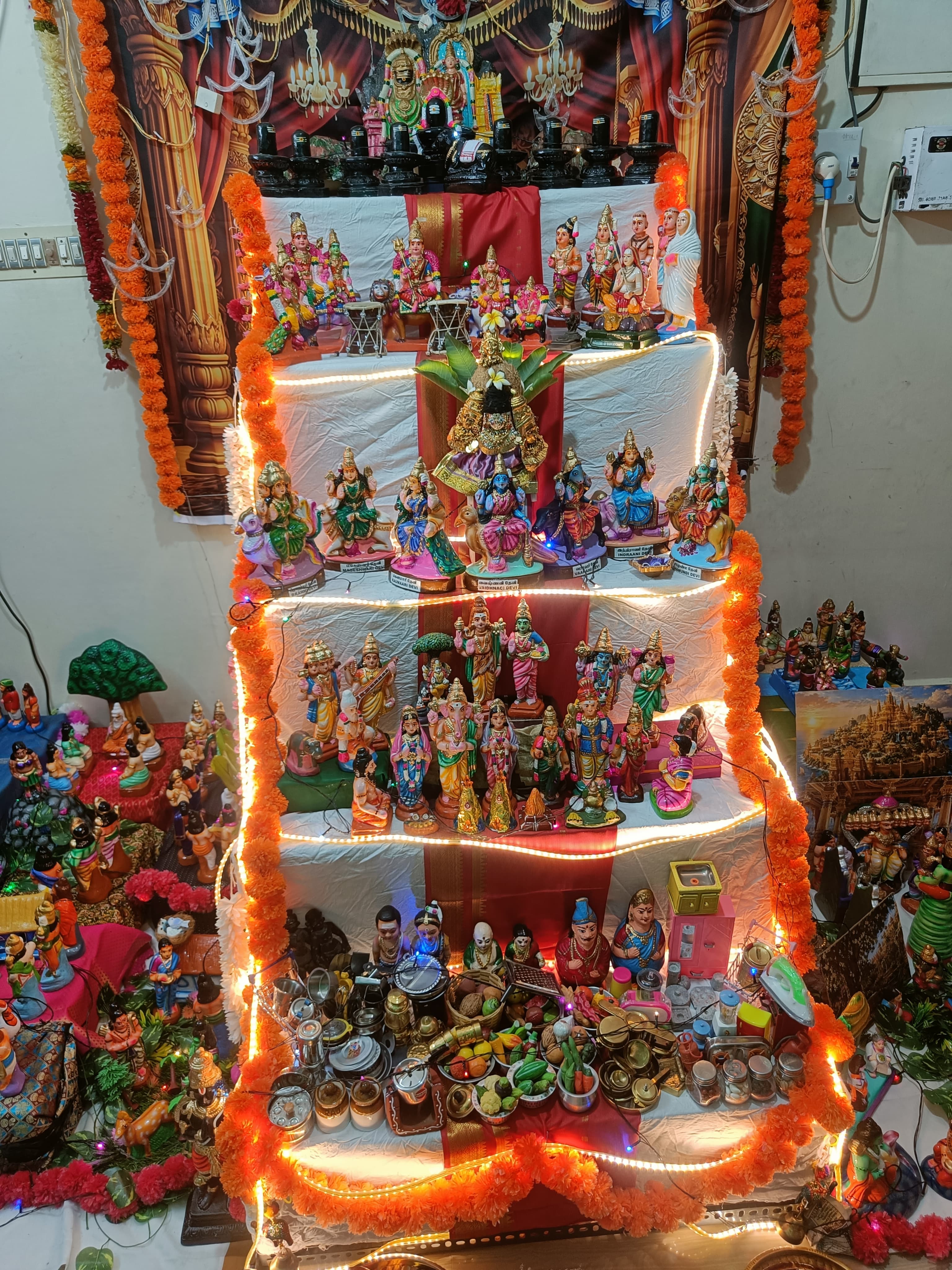 Harini Vignesh and family Golu இல்லத்துக் கொலு, West Mambalam Chennai - படம் 9