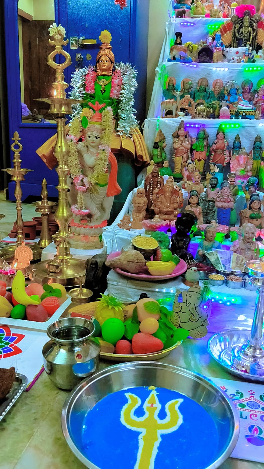 வீட்டின் பெயர் அல்லது கொலு வைப்பவரின் பெயர்
Abirami இல்லத்துக் கொலு, Tirunelveli - படம் 4