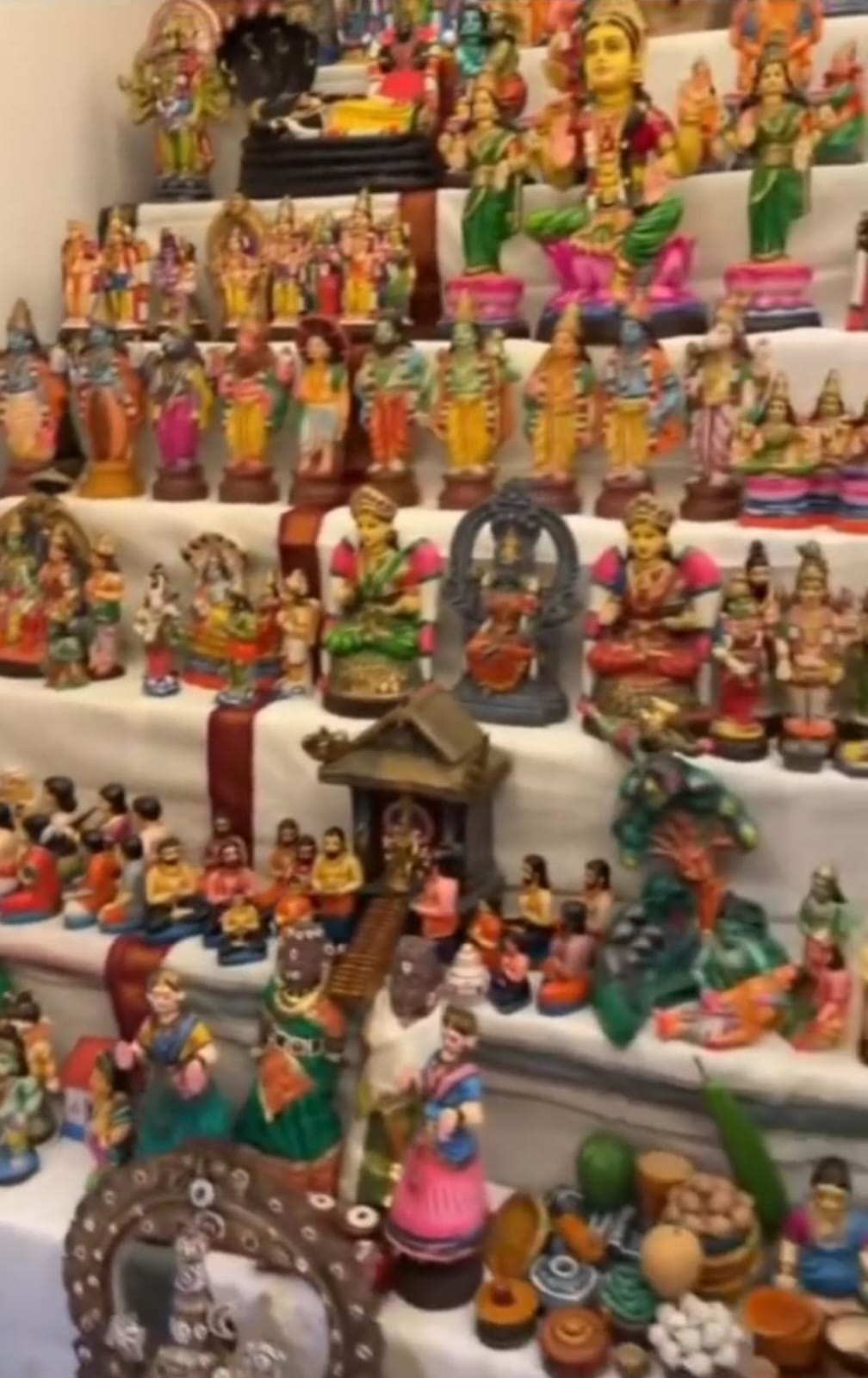 Maruthavani Rajeshkanna இல்லத்துக் கொலு, Ranipet - பாரம்பரிய கொலு ...
