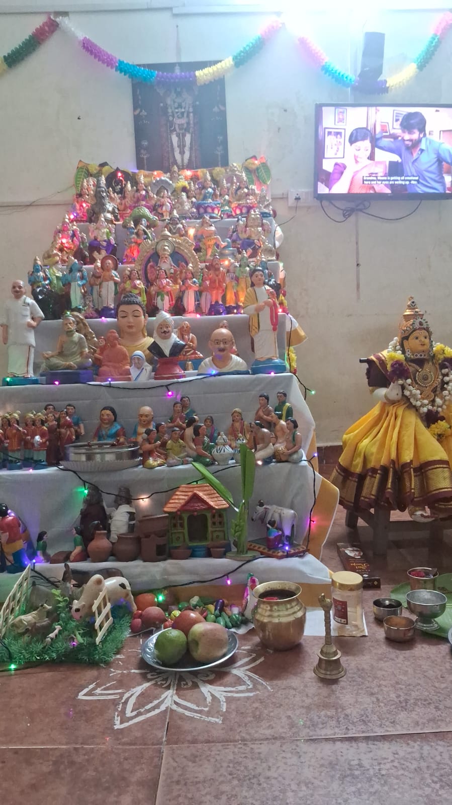 தனலட்சுமி 
Uma tuition center கொலு, திருநெல்வேலி