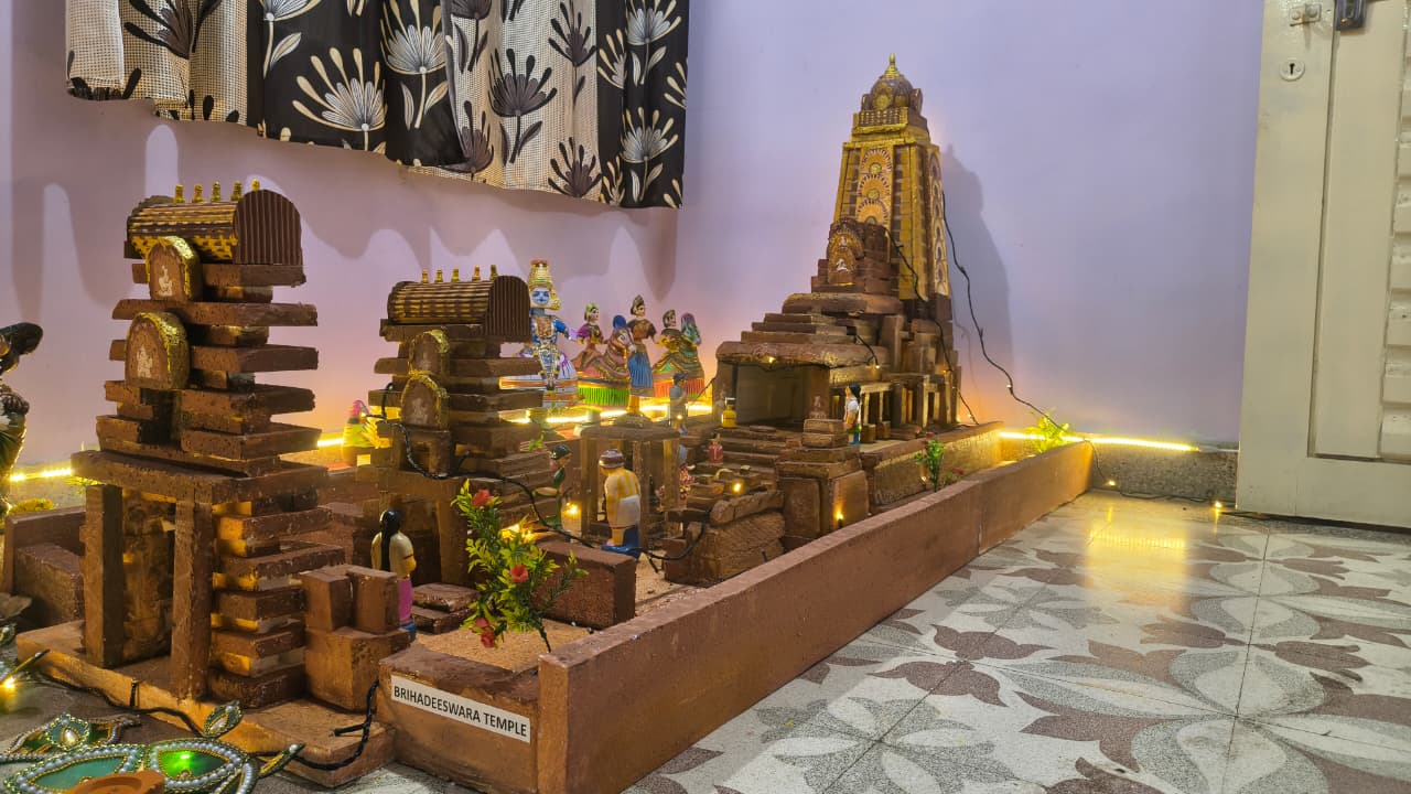 Deepa கொலு, Krishnagiri
