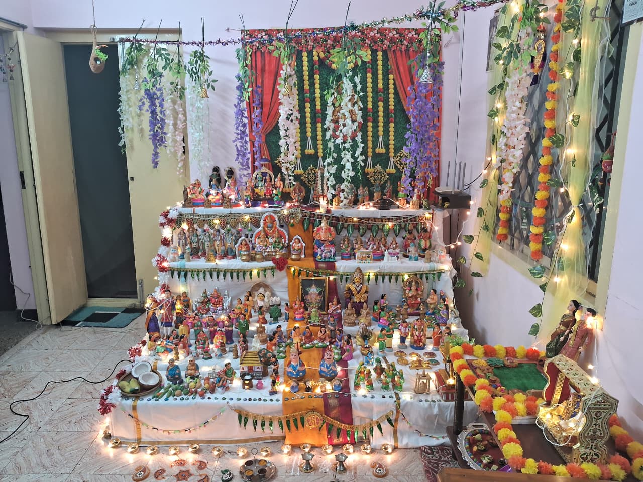 சுமதி கொலு, கோவை