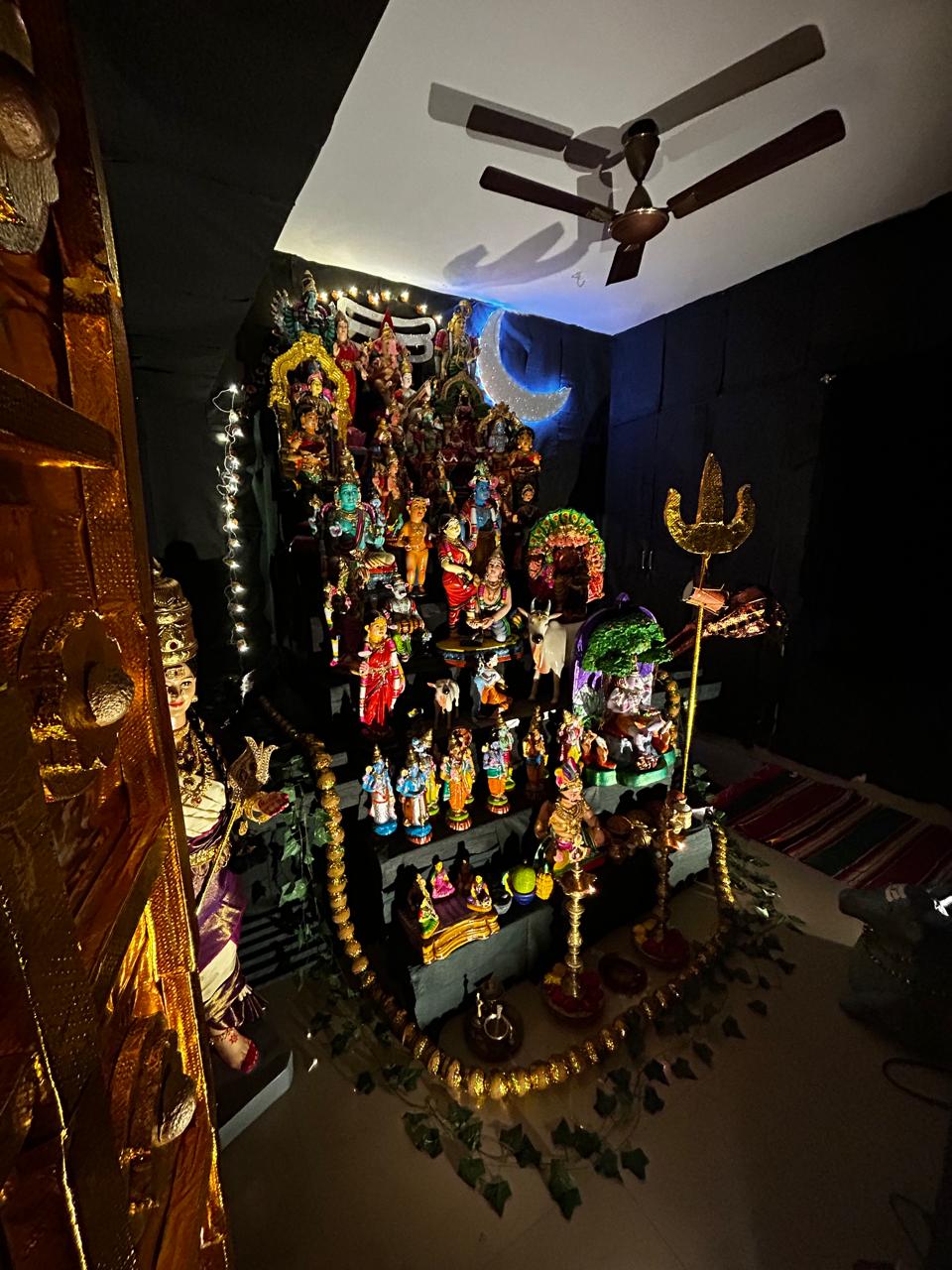 Durgalakshmi கொலு, Seri