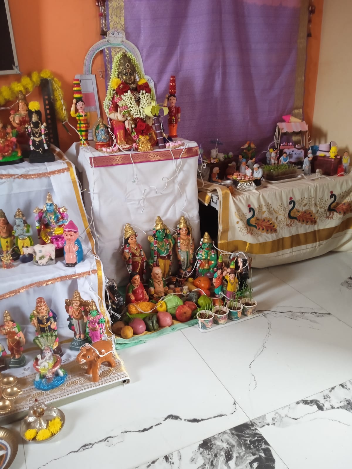 Meenambal illam
Buvana name இல்லத்துக் கொலு, Madurai - படம் 6
