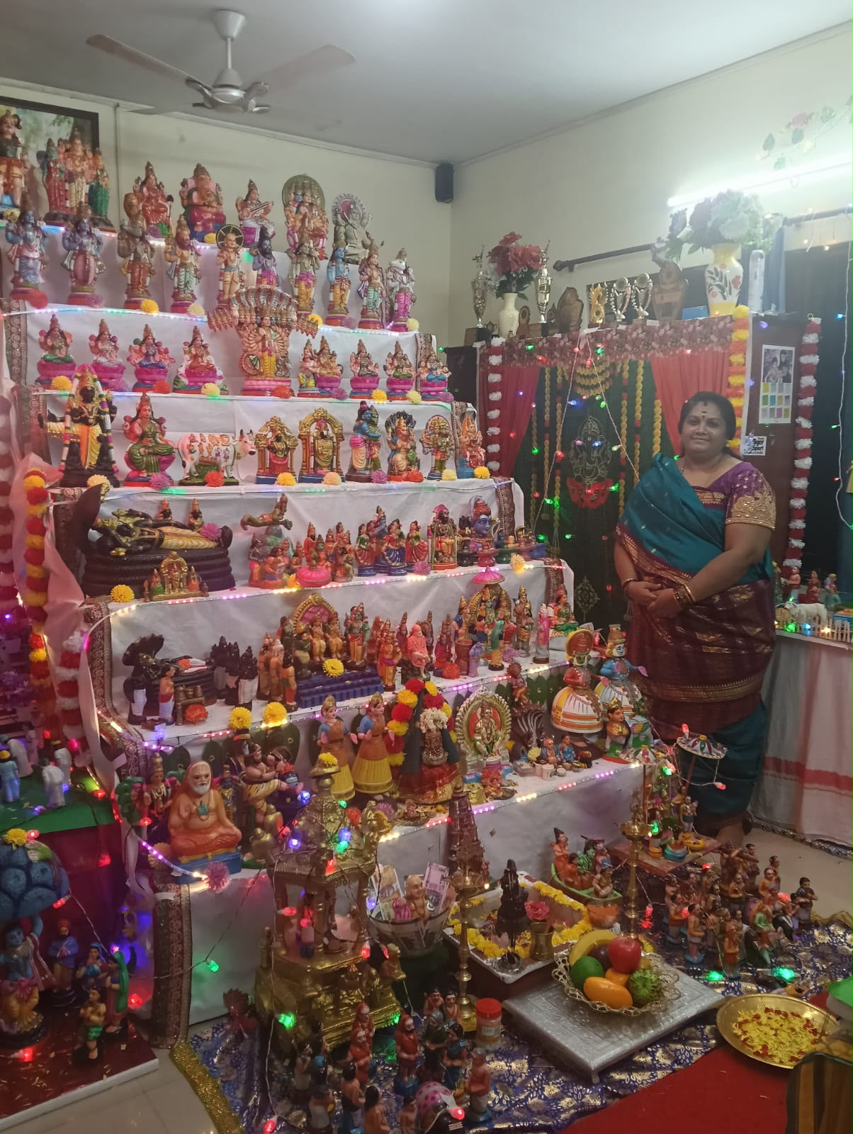எஸ். பிரதிபா செந்தில் கொலு, இடம் : கோயம்புத்தூர்