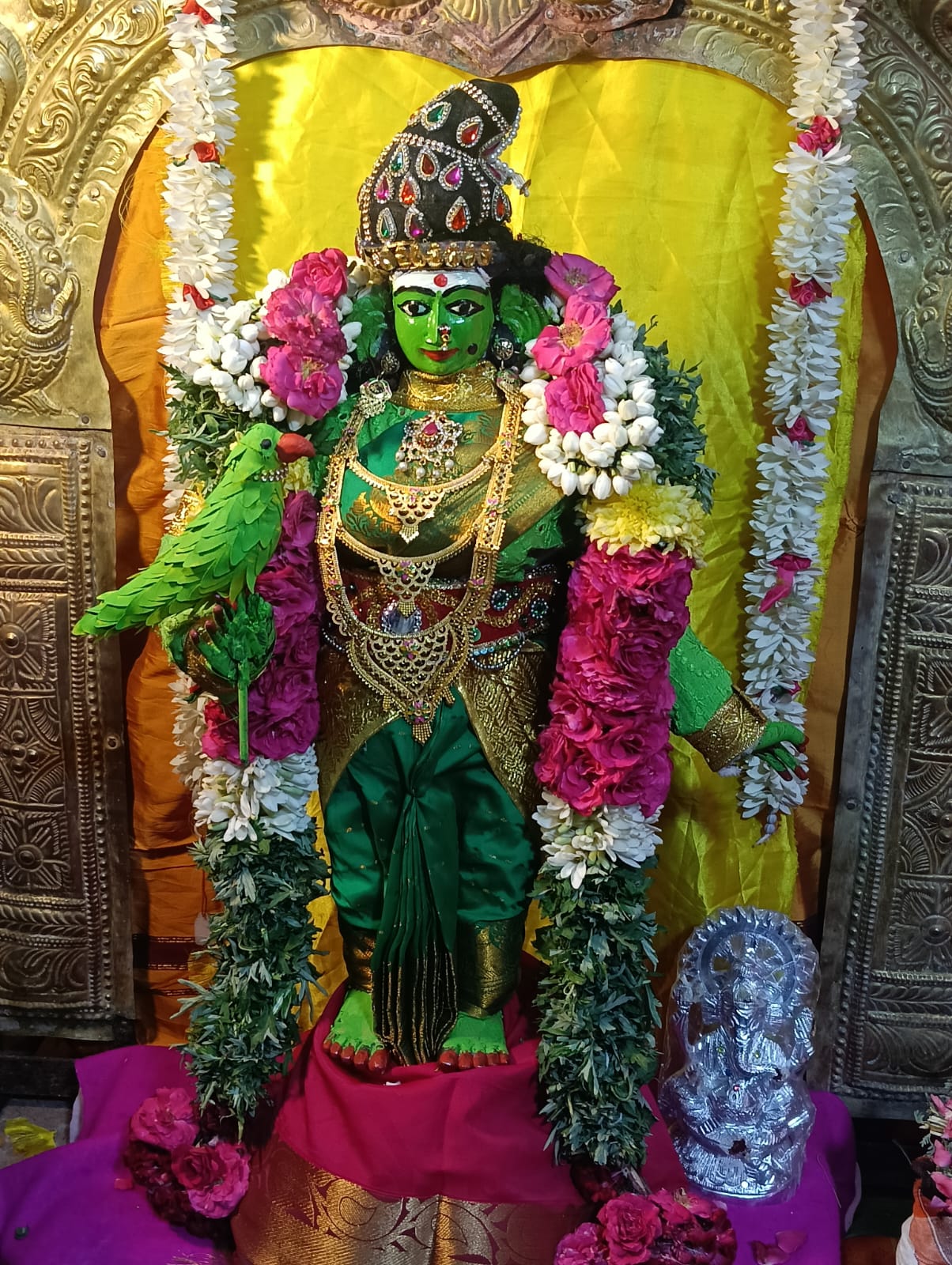 RM.தியாகராஜன்
கற்பகவிநாயகர் கலாசாலை கொலு, சிவகங்கை