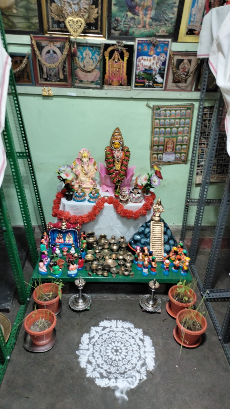 R.Subbalakshmi
VKV Nagar coimbatore இல்லத்துக் கொலு, Coimbatore Tamil Nadu - படம் 4