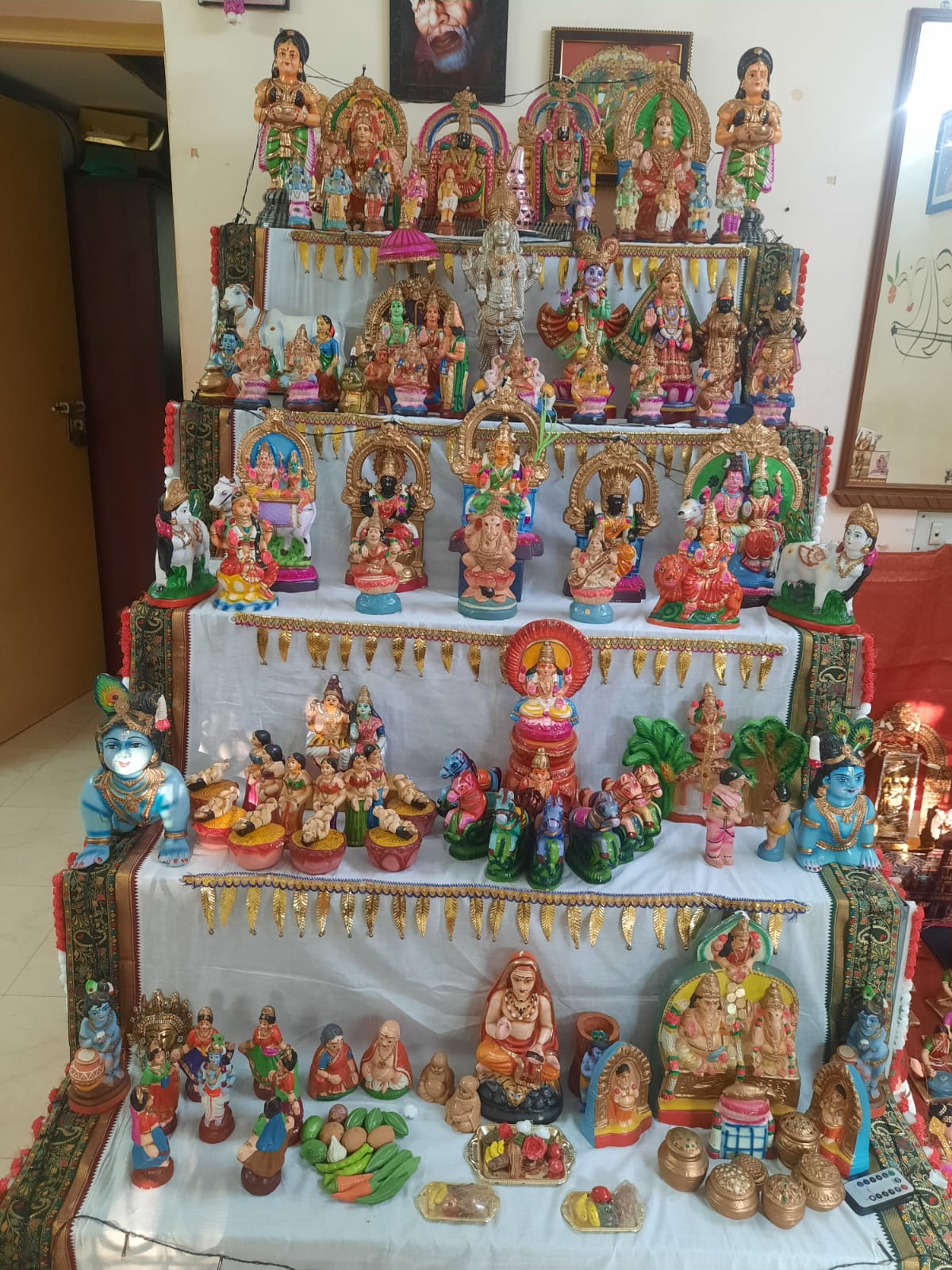 Saratha srinivasan and srinivasan கொலு, Madipakkam   chengalpattu