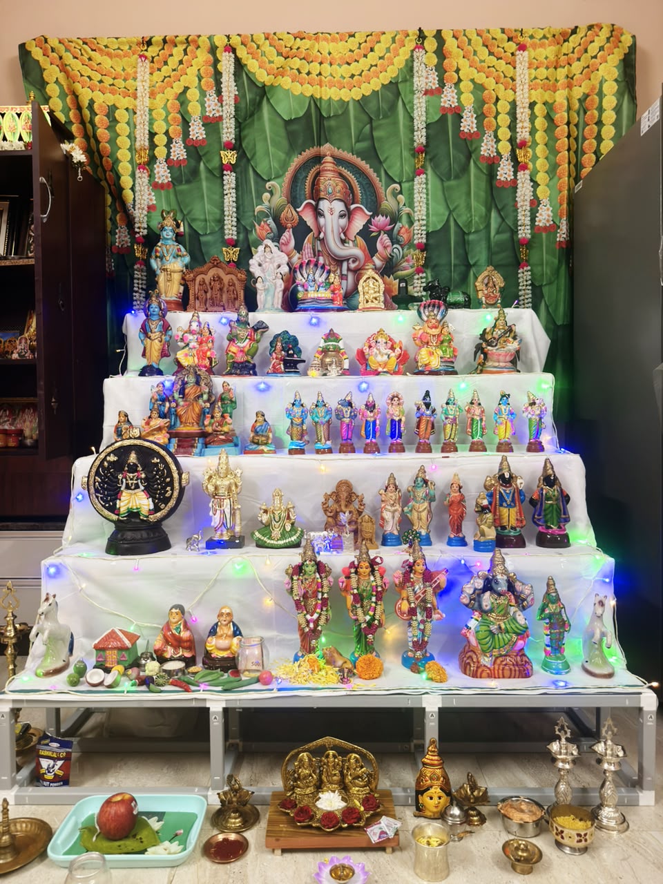 ஹரிஹரன் 
Podanur coimbatore கொலு, Coimbatore