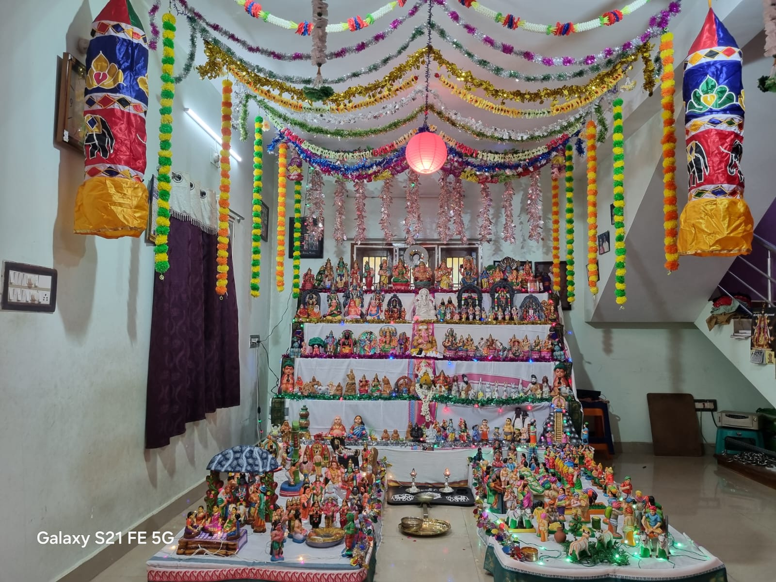 பெயர் சுஜாதா ராஜேஷ்
நெய்வேலி விஜய் நகர்
தில்லை நகர்(அருகில்)
கடலூர் மாவட்டம் இல்லத்துக் கொலு, கடலூர் மாவட்டம் - படம் 3