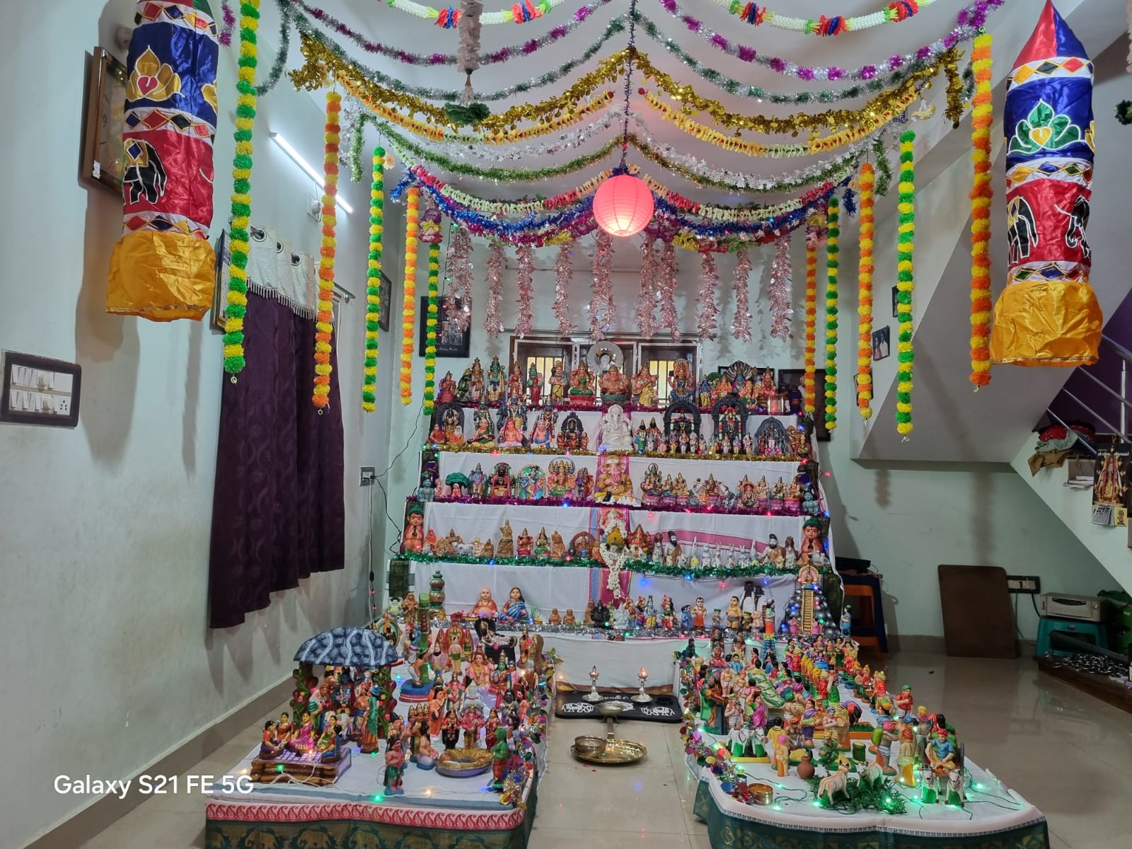 பெயர் சுஜாதா ராஜேஷ் 
நெய்வேலி விஜய் நகர்
தில்லை நகர்(அருகில்)
கடலூர் மாவட்டம் கொலு, கடலூர் மாவட்டம்