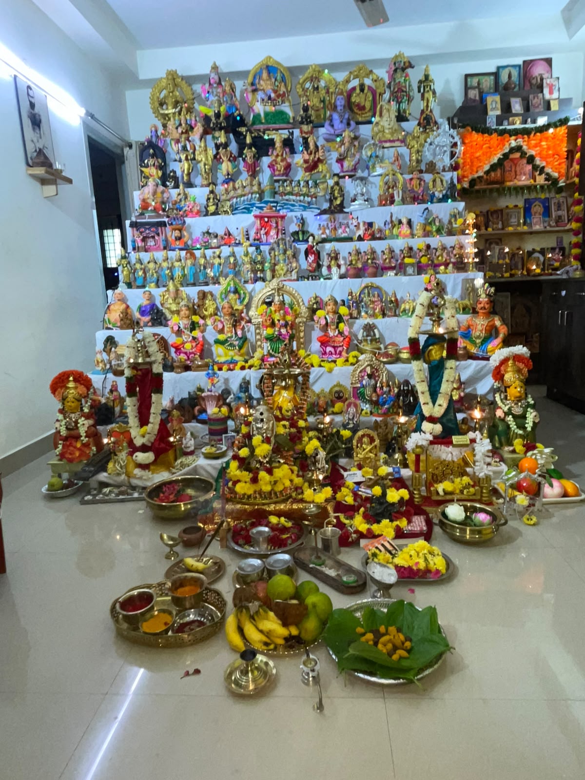 B. Tamilarasi. கொலு, Chengalpattu