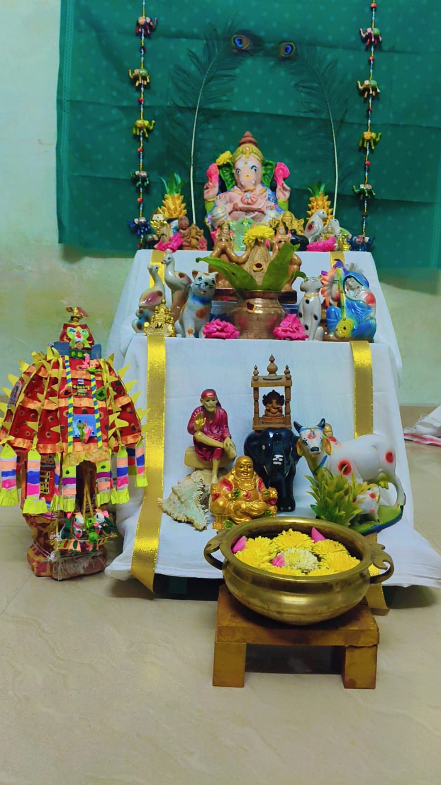 ஜி.செல்வமுத்துகுமார் கொலு, கடலூர்